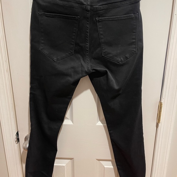 Abercrombie & Fitch Ripped Super Skinny Jeans - Picture 5 of 6